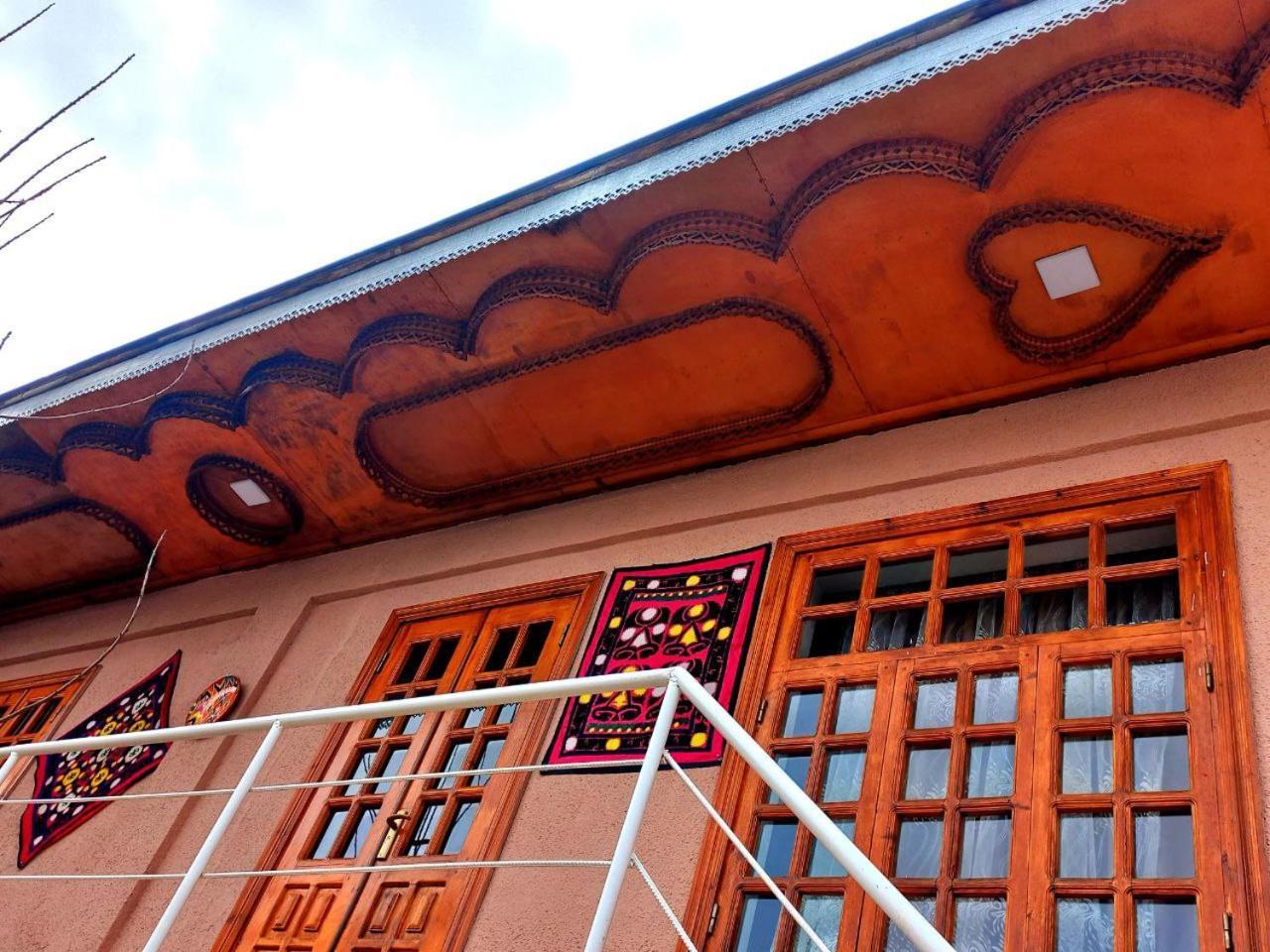 Istirohat Guest House Samarcanda Exterior foto